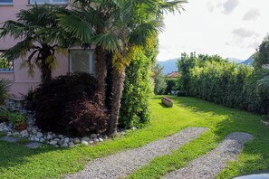 المن طقة المحيطة بالمنشأة