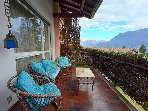 Terrace/patio - CASA NATURA Privacy and relaxation on Lake Como (Cernobbio)