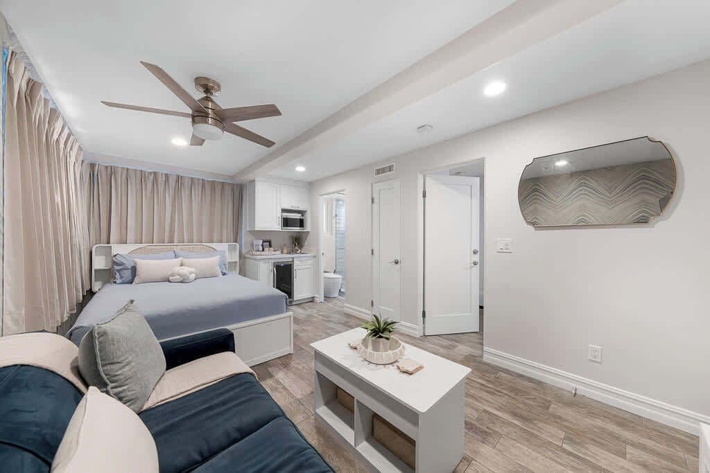 1 bedroom, travel cot, WiFi, bed sheets