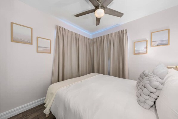Iron/ironing board, travel cot, WiFi, bed sheets