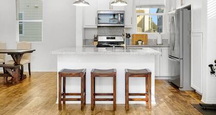 The Beach Hive/Newly remodeled