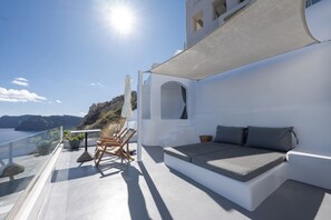 Property grounds - Junior Cave Villa with Outdoor Hot Tub (Santorini)