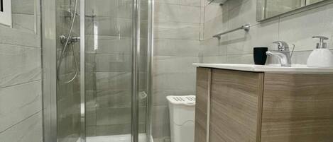 Apartment, 1 Schlafzimmer | Badezimmer | Toilettenpapier