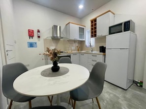 Apartment, 1 Bedroom | Private kitchen