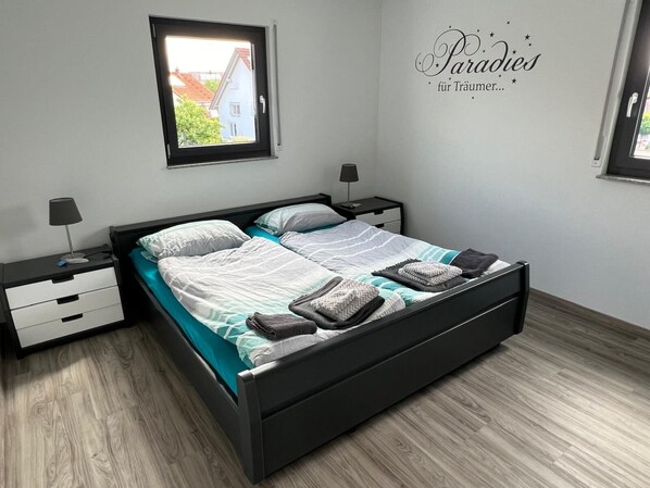 2 bedrooms, WiFi, bed sheets