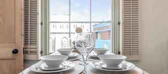 2 BR Pottergate | Central | Workspace| Free WiFi
