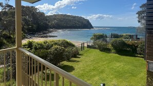 Property grounds - Waterfront Home with Bay Views | Sprindrift (Malua Bay)