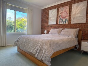 Room - Waterfront Home with Bay Views | Sprindrift (Malua Bay)