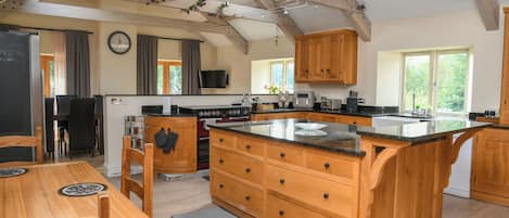 Cottage familiare | Cucina privata | Microonde, forno, piano cottura, lavastoviglie