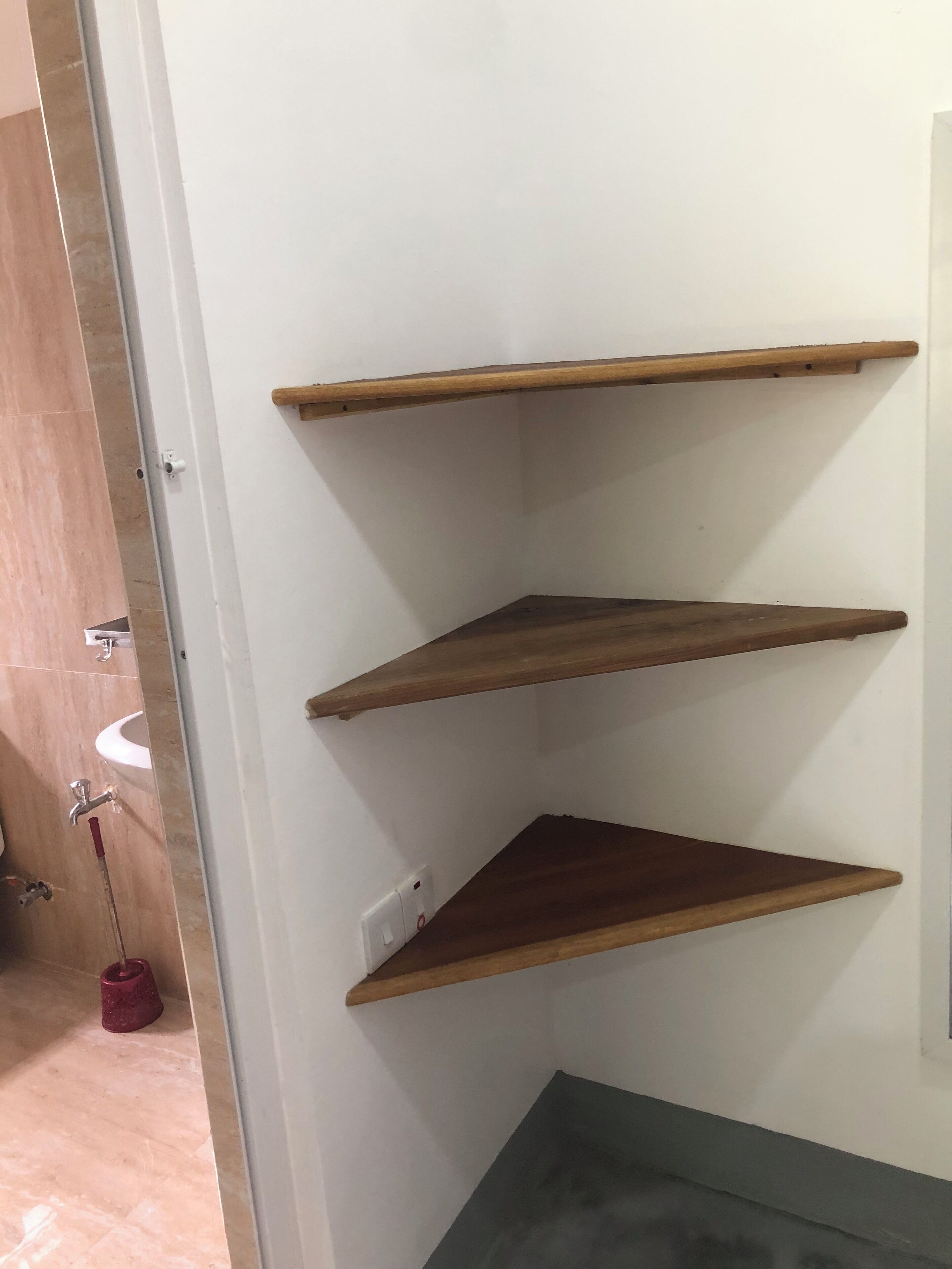 Villa – standard | Senger med overmadrass, individuelt dekorert og individuelt innredet