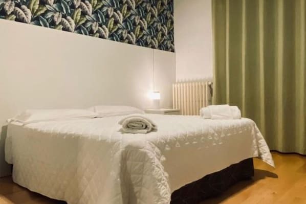 2 makuuhuonetta, Wi-Fi, vuodevaatteet