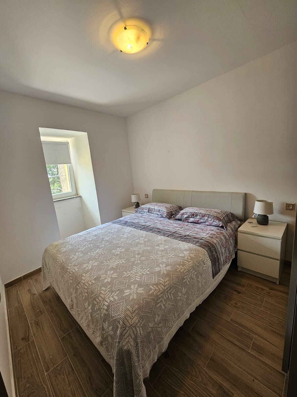 2 soverom, strykejern/-brett, wi-fi (inkludert) og sengetøy