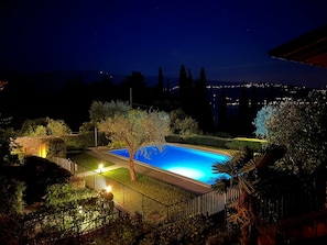 Pool - Il Cipresso - Garda Lake Apartment (Lombardia)