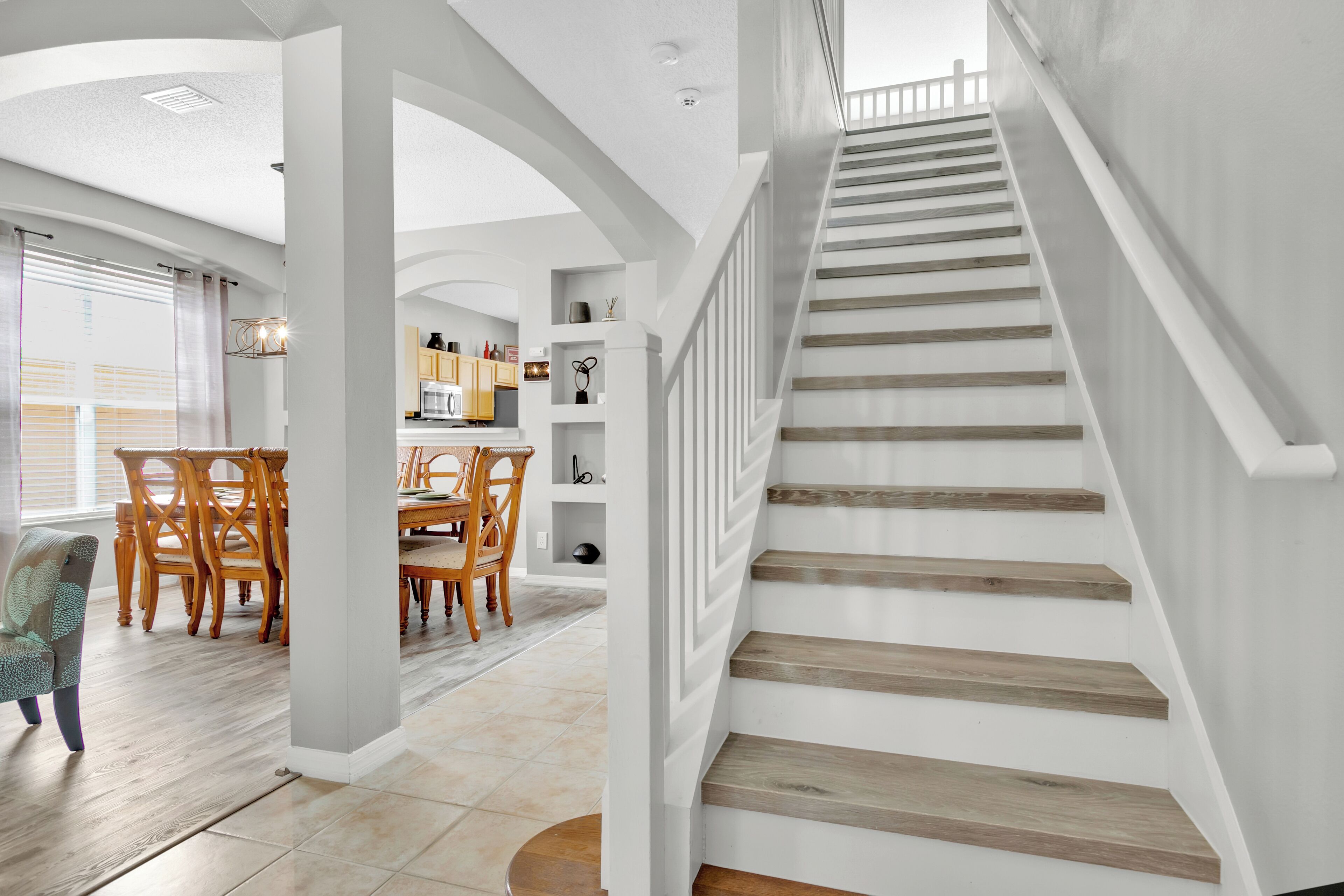 المنشأة من الداخل