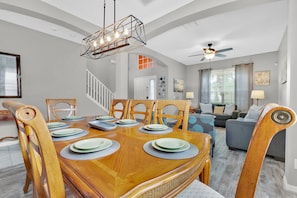 Dining - Stunning Pool Home - No Rear Neighbors - 5 Minutes To Disney! (Kissimmee)