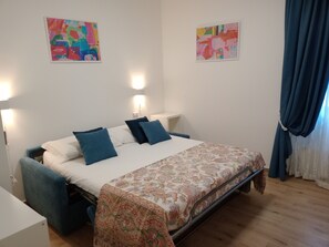 2 bedrooms, travel cot, free WiFi, bed sheets - In the center of Santa Margherita, Mariarosa Apartment CIN IT010054C28CWQANQ7 (Santa Margherita Ligure)