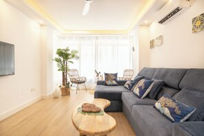 Family Apartment, Multiple Bedrooms, 2 Bathrooms (Estepona DownTown Near The Beach) | Living area | Flat-screen TV