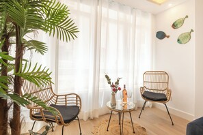 Family Apartment, Multiple Bedrooms, 2 Bathrooms (Estepona DownTown Near The Beach) | Interior