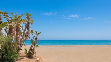 Apartamento familiar, 2 habitaciones, 2 baños (Estepona DownTown Near The Beach) | Playa