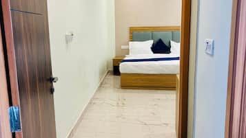 Deluxe Room | Free WiFi