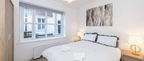 5 makuuhuonetta, silitysrauta/-lauta, Wi-Fi, vuodevaatteet