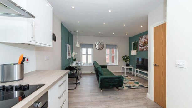 Unclassified image, 1 of 22, button - IBEX HOUSE | Fully Equipped 2-Bed | Free Parking (Berkshire)