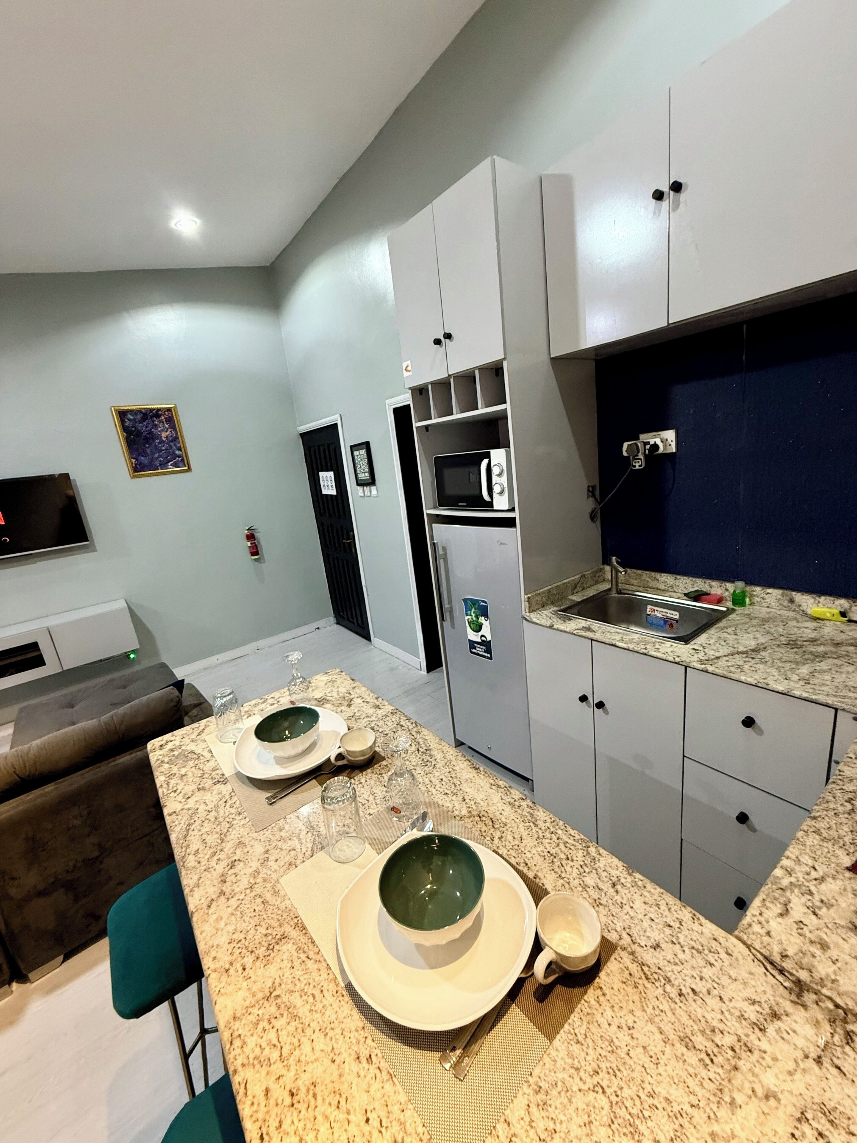 Deluxe Studio, Kitchen | Private kitchen