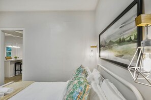 2 dormitorios, escritorio, tabla de planchar con plancha y wifi gratis