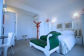 Junior Double Room, Balcony, Sea View - Cà de Tobia (Noli)