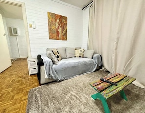 Smart TV, offices - Central Subiaco Oasis 1 Bedroom Unit (Subiaco)