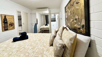 1 soverom, strykejern/-brett, wi-fi (inkludert) og sengetøy