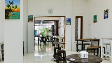 Kawasan tempat duduk lobi