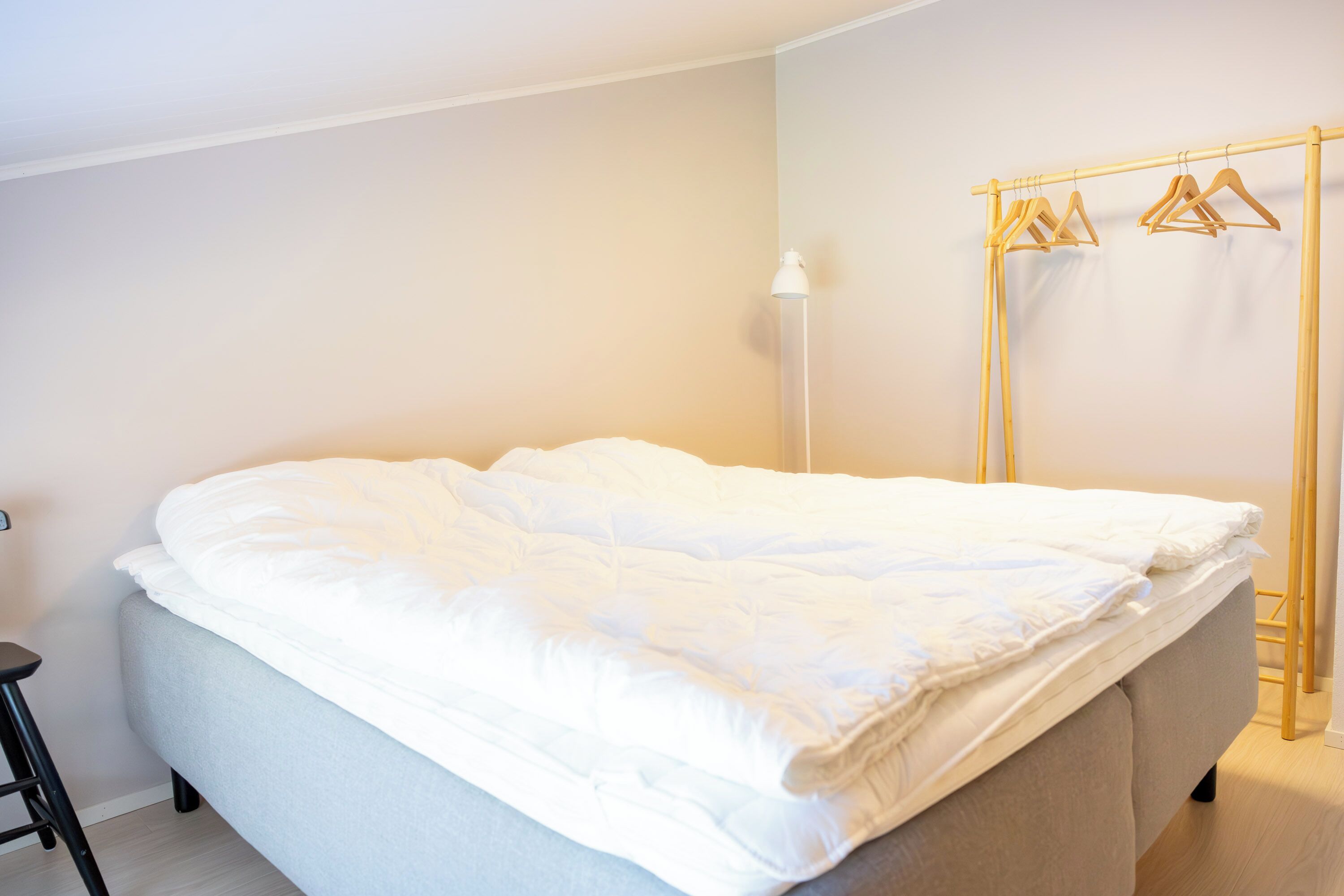 Design Condo, 3 Bedrooms, Lake View | 3 bedrooms, blackout drapes, soundproofing, iron/ironing board
