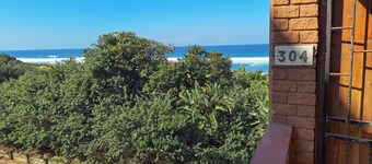 Oceanfront Bliss in Amanzimtoti