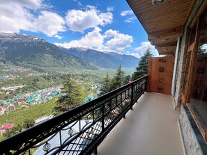 Balcony - 6th Element Cottages (Manali)