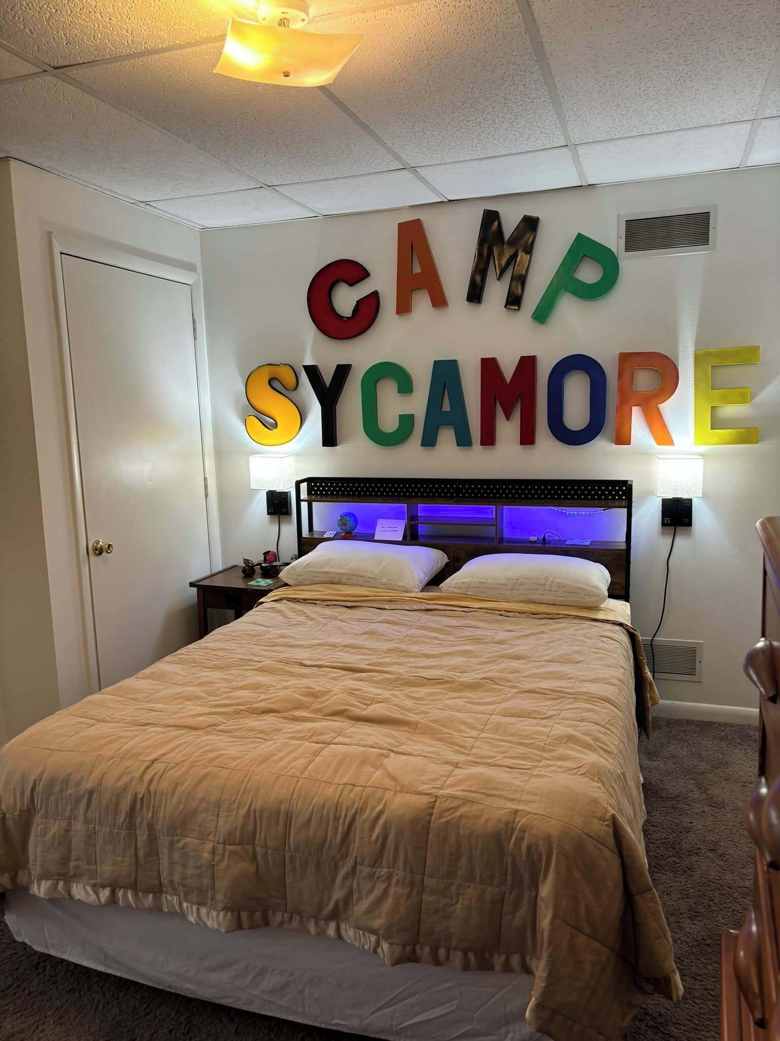 2 多间卧室、办公桌、熨斗/熨衣板、旅行婴儿床