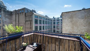 Unclassified image, 4 of 29, button - Apartment With AC by Renters (Wroclaw)