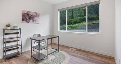 *NEW* Canyon View Dream Retreat + Views +Anchorage