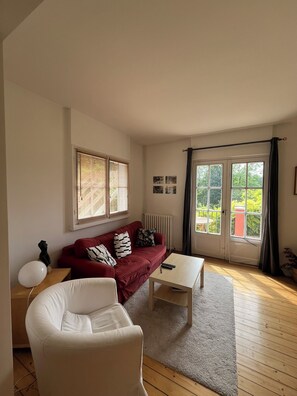 Living area - Maison de Campagne à 20mn du Cœur de Paris et de Eurodisney (Nogent-sur-Marne)