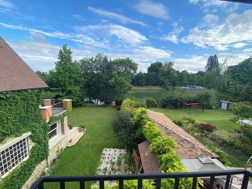 Maison de campagne à 20mn du cœur de Paris et de Eurodisney.