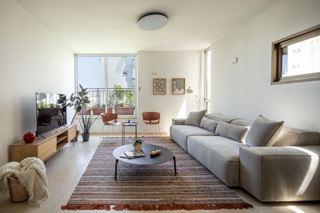 Apartment | Front of property