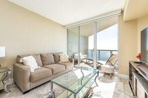 TV, offices - Beach Vibes - 30th Floor - Amazing Ocean Views - Top Location in Sunny Isles (Sunny Isles Beach)