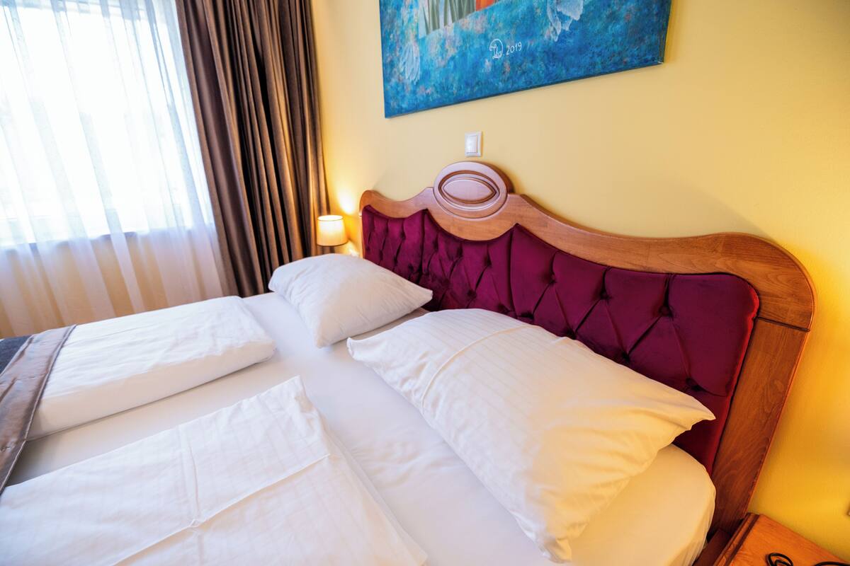 1 bedroom, in-room safe, soundproofing, cots/infant beds