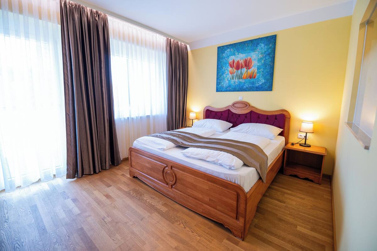 1 bedroom, in-room safe, soundproofing, cots/infant beds