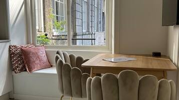 Luxury Double Room | Kalis bunyi, Wi-fi percuma