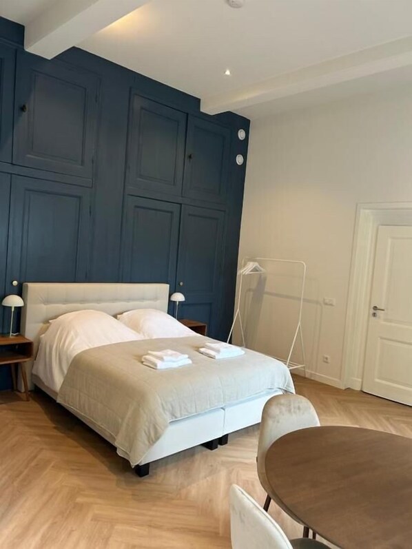 Deluxe Double Room, City View