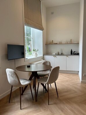 Deluxe Double Room, City View