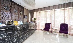 Lobby - Borui Business Hotel (Tongxiang)