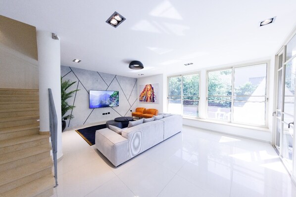 Villa | Living area | TV - HaSharon Tranquil Villa by Sea N' Rent (Hod HaSharon)