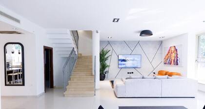 HaSharon Tranquil Villa by Sea N' Rent